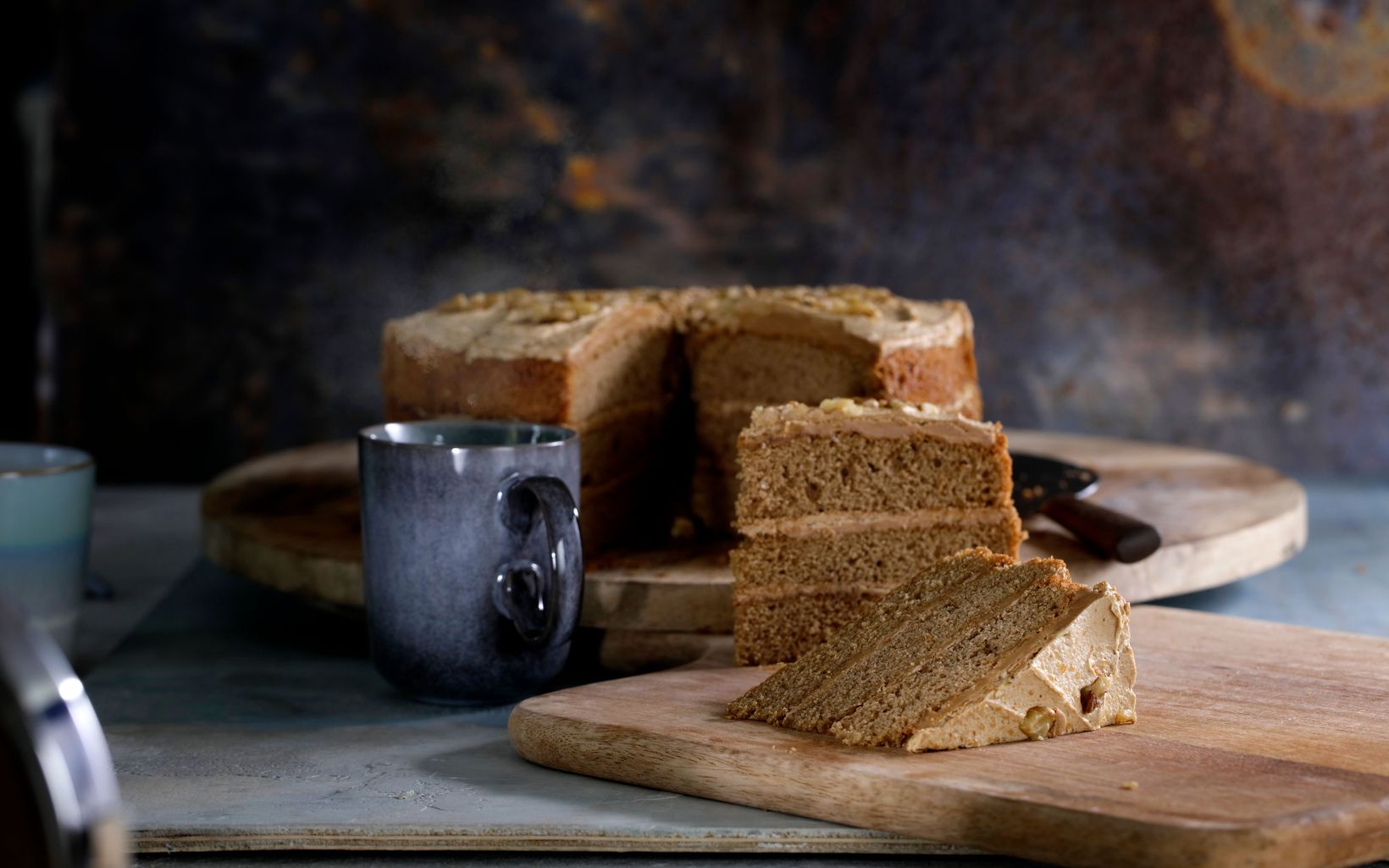 37800 Coffee Walnut Cake May23